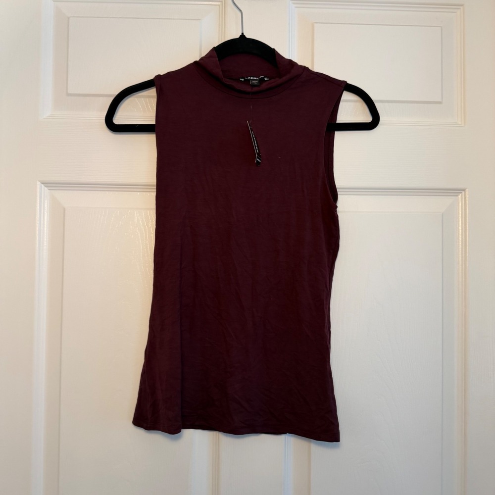 Express Mock Neck Sleeveless Top Burgundy Small Minimalist Work Office
